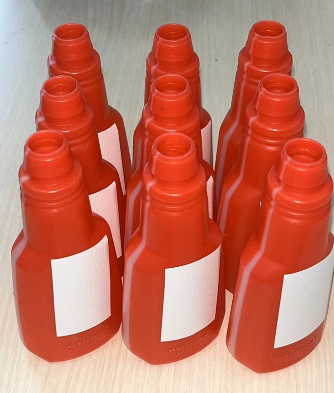 100ML 2L Chemical Blow Molding Machine Motor Oil Lubricants Bottles Daily HDPE EBM
