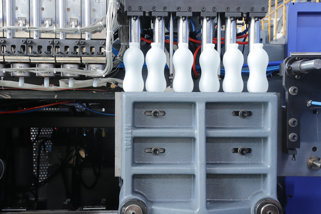 500ml HDPE Milk Bottle Extrusion Blow Molding Machine High Output Automatic